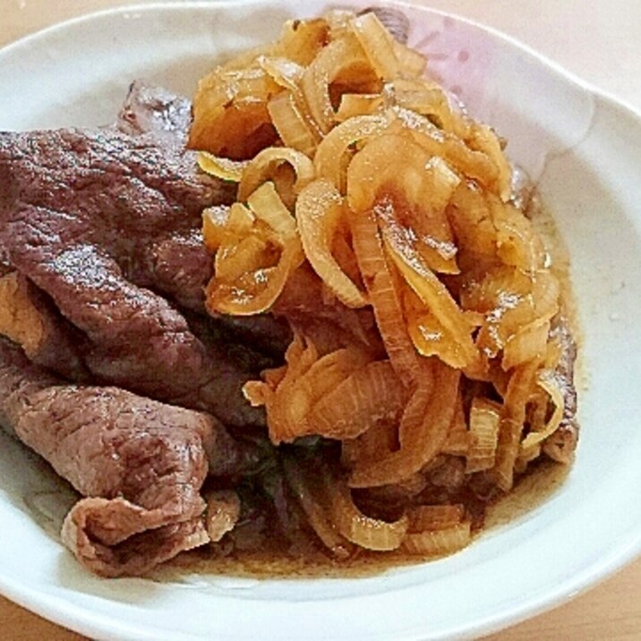 牛肉と玉ねぎのすき焼き風 レシピ 作り方 By 楽天レシピ 牛肉と玉ねぎのすき焼き風 レシピ 作り方 By 楽天レシピ